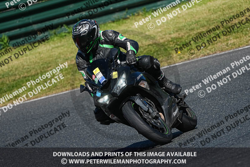 enduro digital images;event digital images;eventdigitalimages;mallory park;mallory park photographs;mallory park trackday;mallory park trackday photographs;no limits trackdays;peter wileman photography;racing digital images;trackday digital images;trackday photos